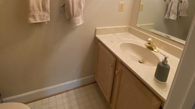 Transform Your Tiny Bathroom: Modern Paneling Ideas to Inspire