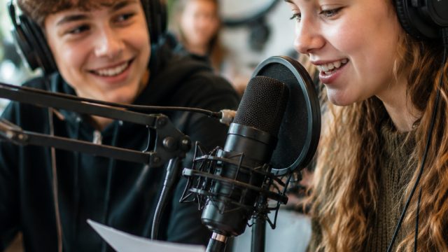 Engaging Youth in Cycling: MS Windhaag's Innovative Radio Project | data paito seoul, ibox99slot, pg