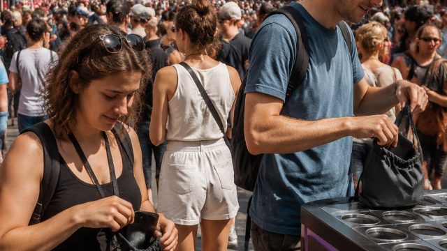 Edinburgh Festival Embraces Phone-Free Experiences for Enhanced Engagement | pragmatic id slot, pkv 