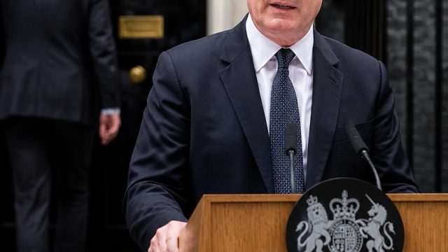 UK Prime Minister Advances Controversial Defense Agenda Amid Resignations | BETCASH303 APK, togel99,