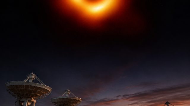 Groundbreaking Discovery: First Evidence of a Black Hole's Event Horizon | makanan yang belakangnya 